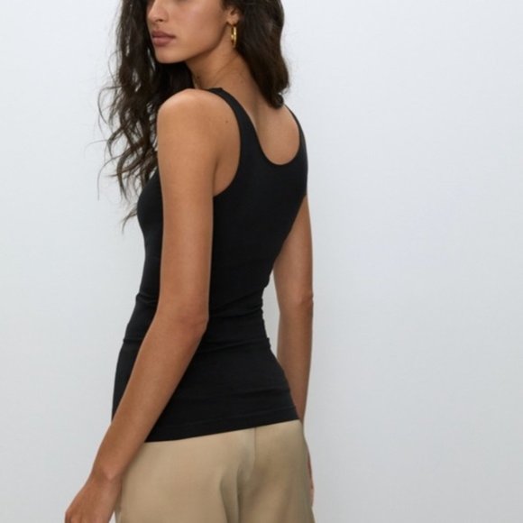 Aritzia Babaton Bowie Seamless Tank Top Dark Green Size Small - Picture 10 of 10